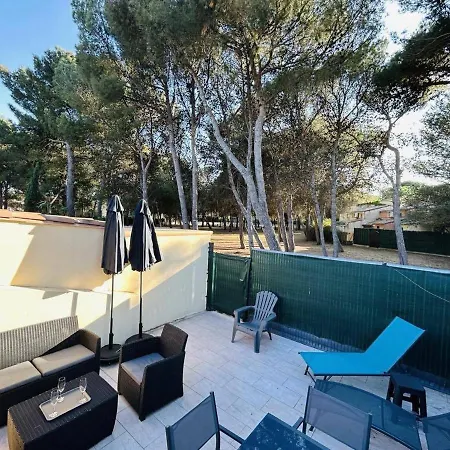 Apartment Charmante Climatisee Avec Piscine, Parking Prive Et Proche Plage, Ideale Pour Au Calme - Fr-1-607-158 *