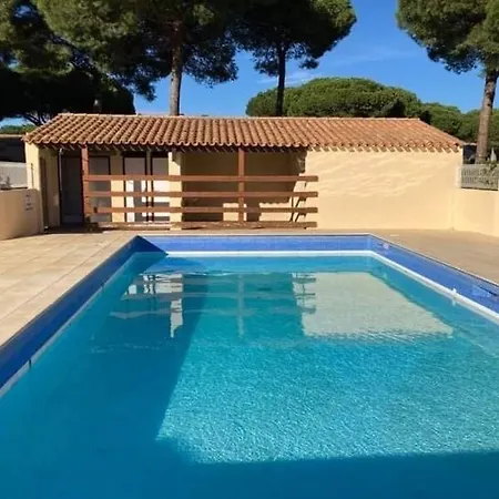 Charmante Climatisee Avec Piscine, Parking Prive Et Proche Plage, Ideale Pour Au Calme - Fr-1-607-158 Apartment